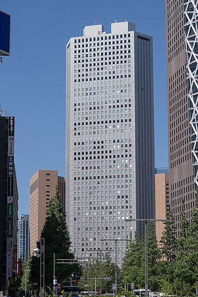 Файл:Shinjuku-Sumitomo-Building-01.jpg