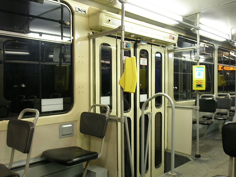 File:Tatra T6A5 614-Interior.jpg