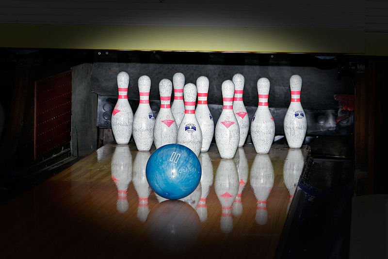 File:Bowling - albury.jpg