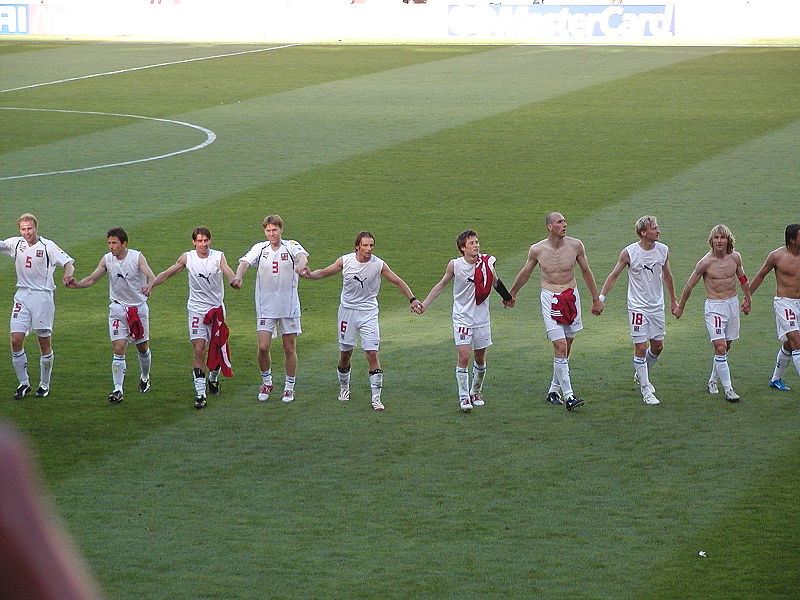 File:EURO04 Czech Team 546.jpg