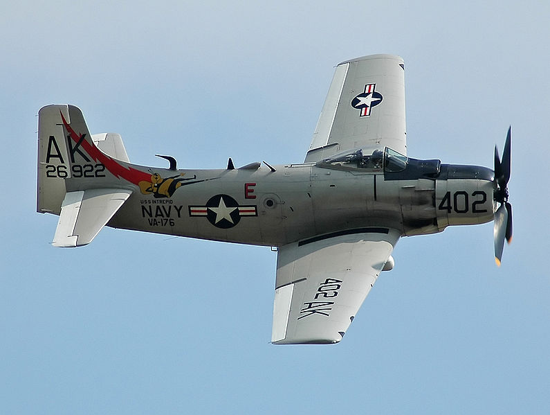 Archivo:Skyraider AD-4N.jpg