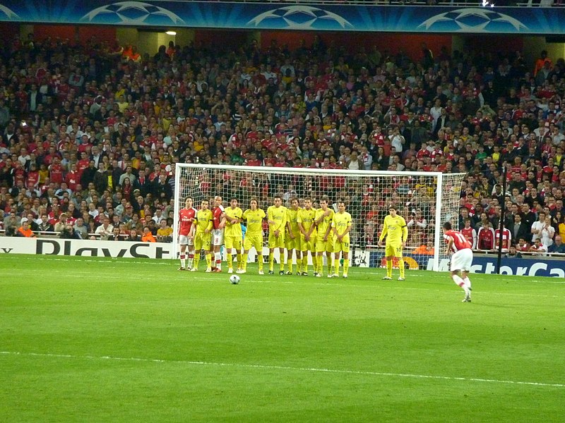 File:Van Persie Free Kick.jpg