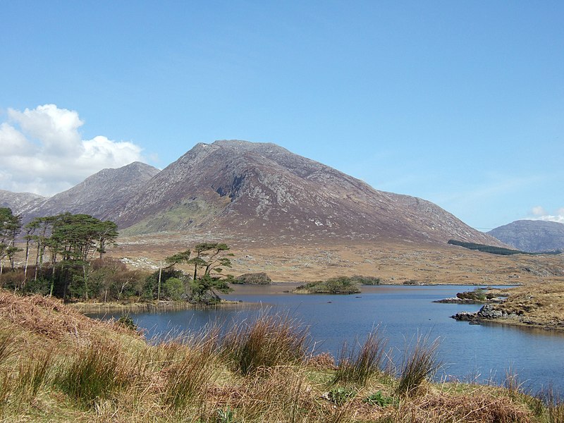 File:Conamara, Ireland.jpg