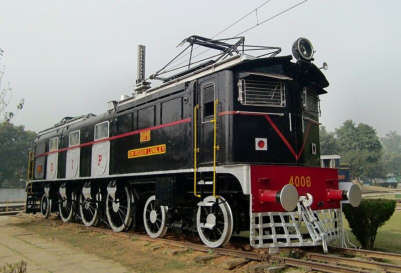 File:Electric loco 4006.jpg