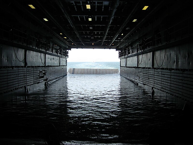 File:USSJuneausternflood.JPG