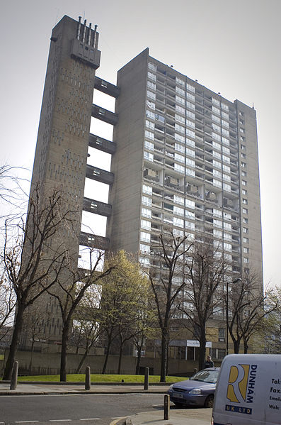 File:Balfron tower.jpg