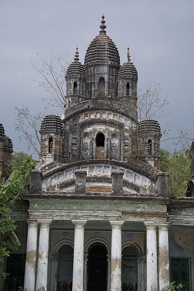 File:Choto Rasbari Tollygunge.jpg