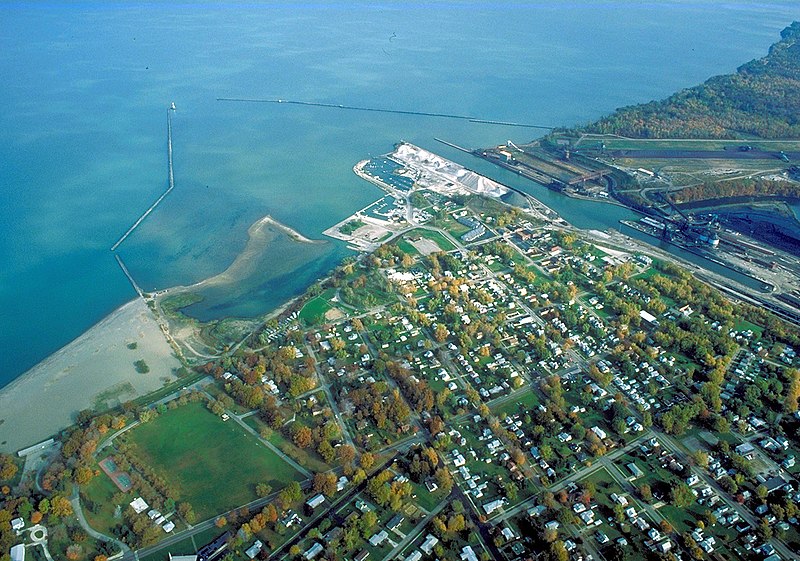 File:Conneaut Ohio aerial view.jpg