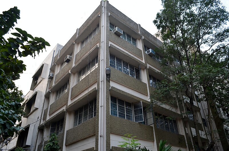 File:Jadavpur University Engineering.jpg