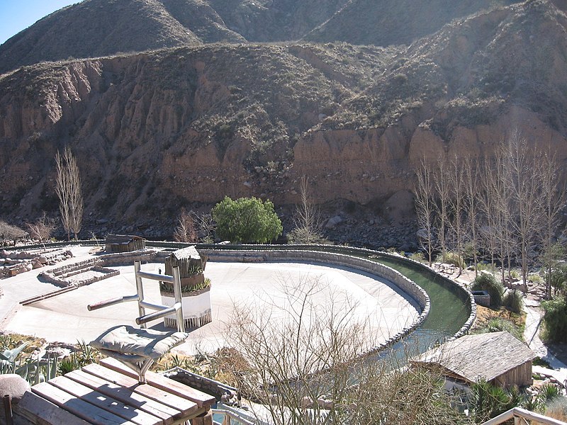 Файл:Termas de Cacheuta.JPG