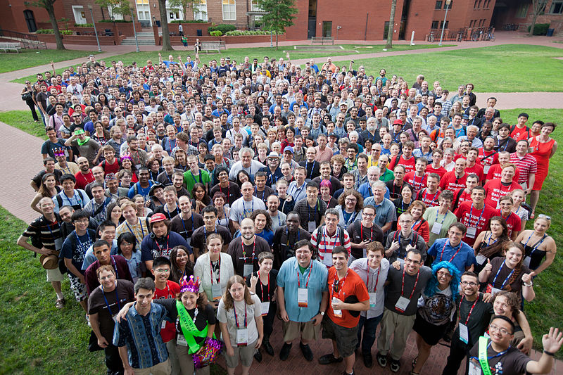 Файл:Wikimania 2012 Group Photograph-0001a.jpg