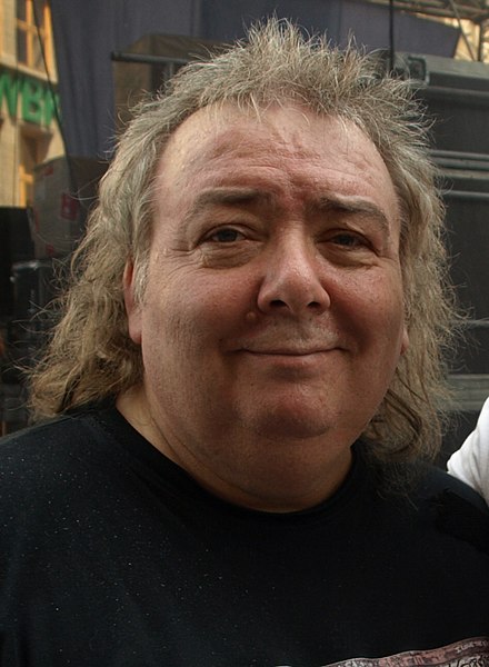 File:Bernie Marsden 2012.jpg