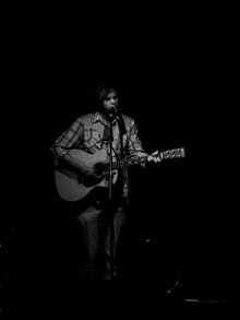 Neil Halstead performing at The Faversham, Leeds on 22 September 2008.