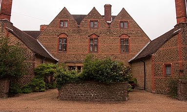 Tigbourne Court, Surrey (1899–1901)