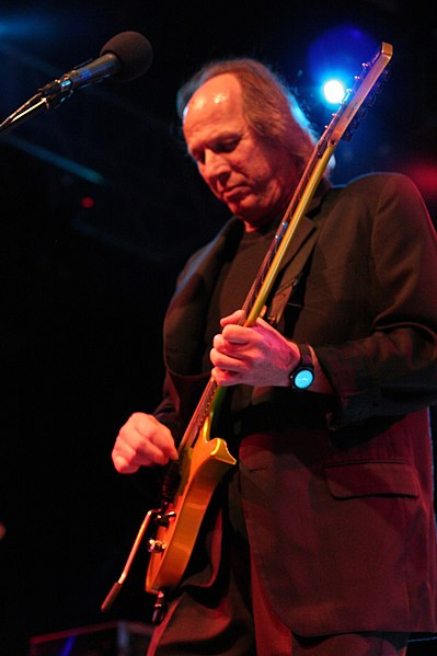 Файл:Adrian Belew (2006).jpg