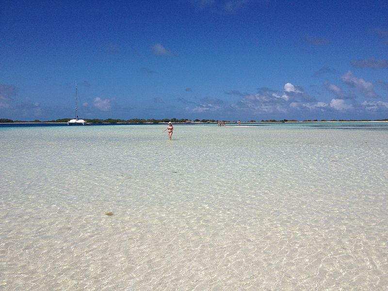 Archivo:Caminando sobre las aguas.JPG