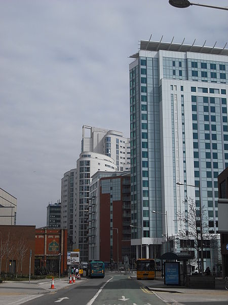 File:Cardiff city centre apartments.JPG