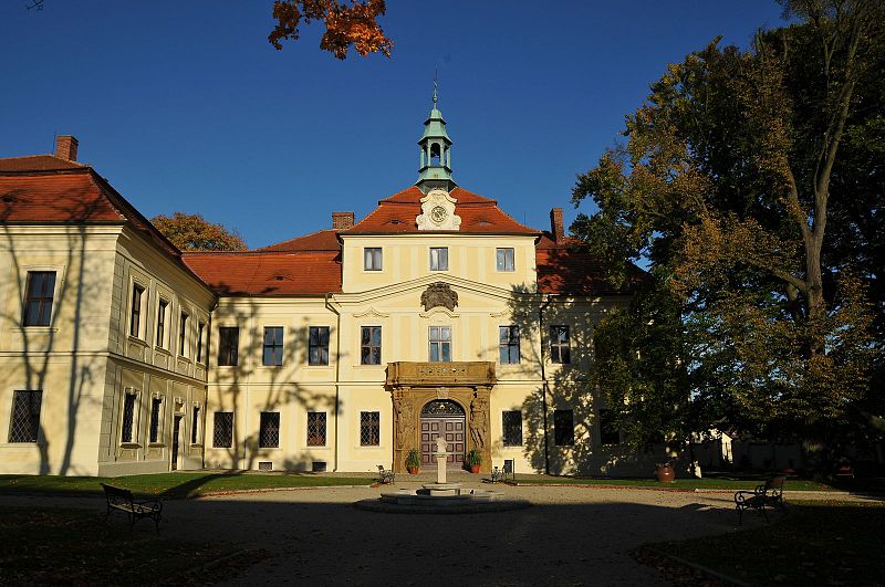 Файл:Castle Mirosov 1.JPG