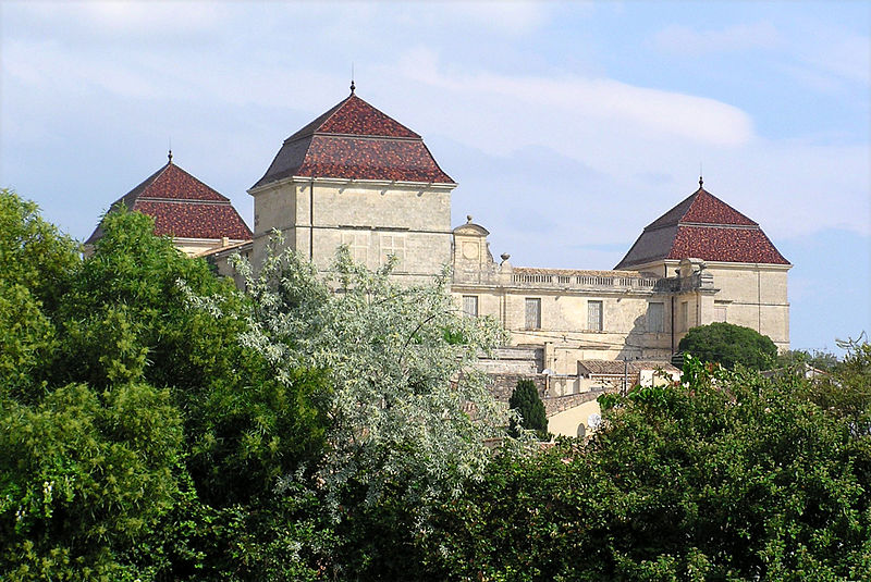 File:Chateau de Castries2.JPG