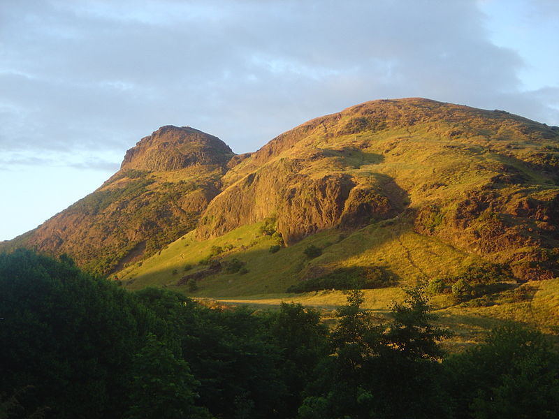 Файл:Edinburgh Arthur Seat dsc06165.jpg