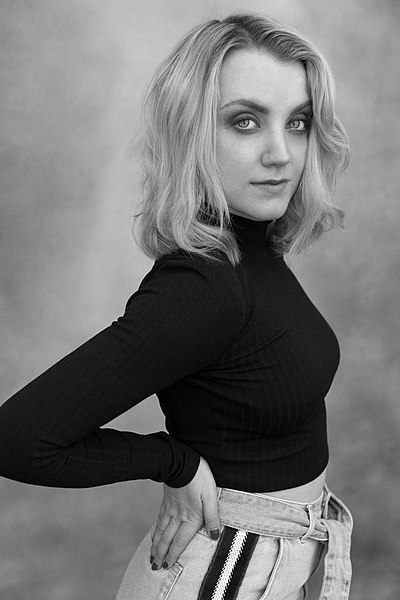 File:Evanna Lynch Headshot 2018.jpg