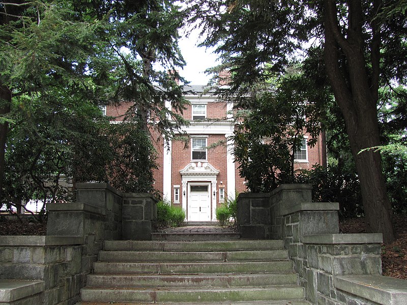 File:Plimpton House, Amherst MA.jpg