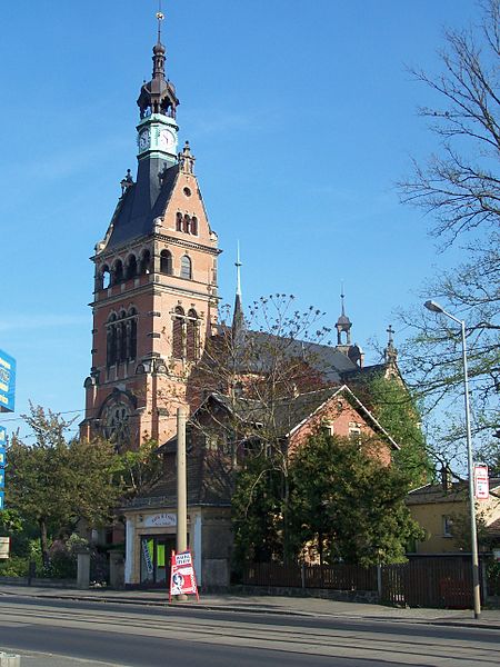 File:Radebeul Lutherkirche4.jpg