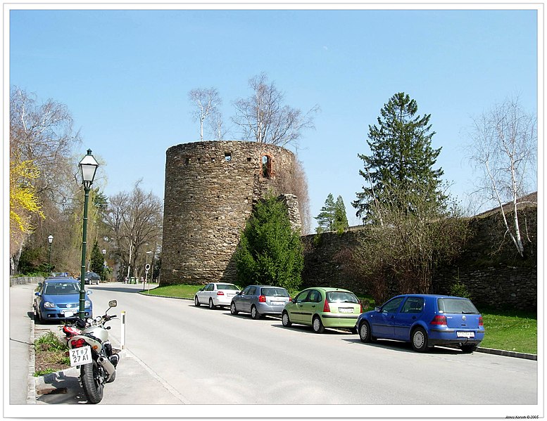 File:Sattigturm.jpg