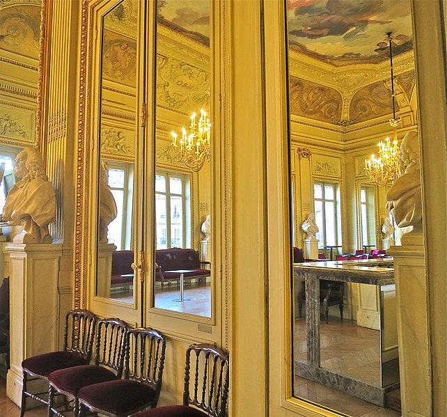 File:Théâtre de miroirs.jpg