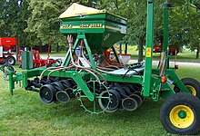 JohnDeere 750A.jpg