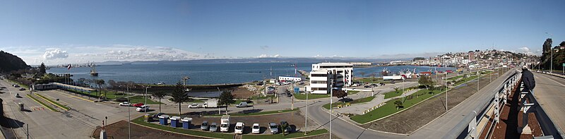 Panorámica del Puerto/Muelle de Talcahuano. Avenida Manuel Blanco Encalada.