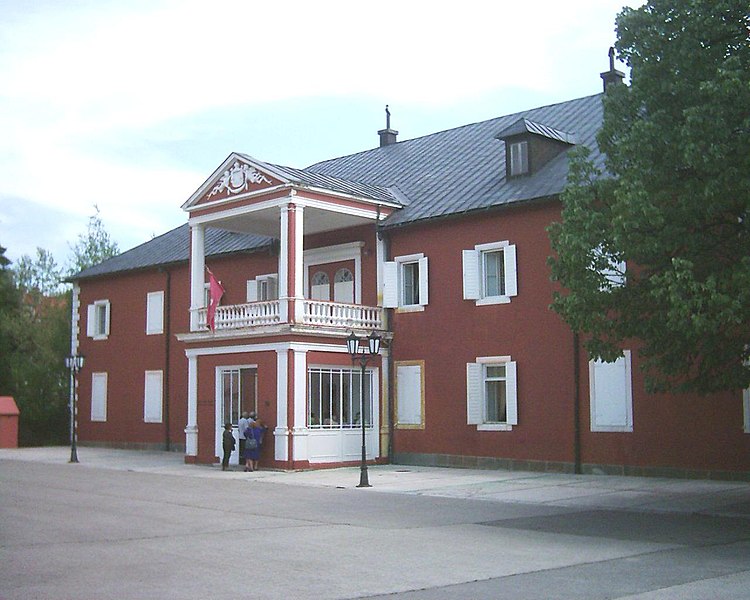 File:Cetinje palace.jpg