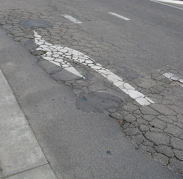 File:Deteriorated asphalt.jpg