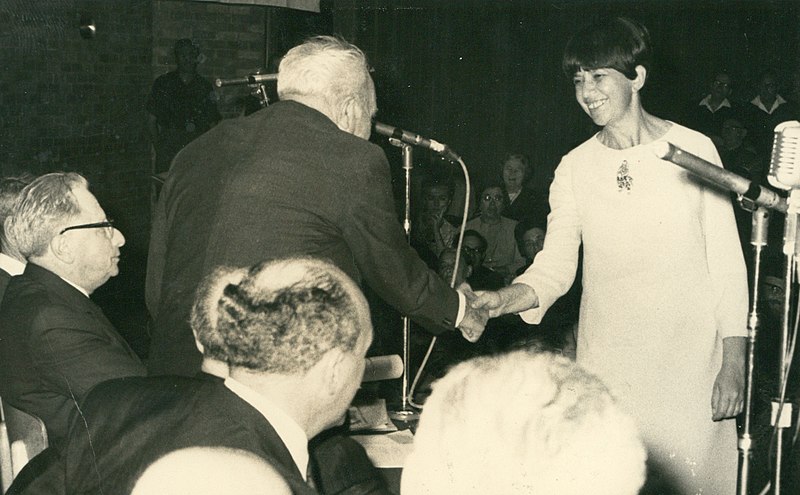 File:Dora Gad 1966.jpg