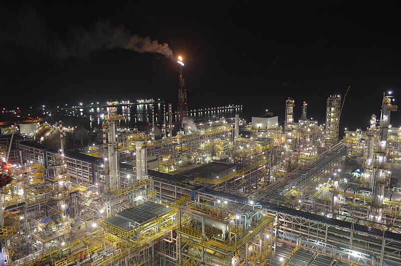 File:Petron bataan refinery 2.jpg