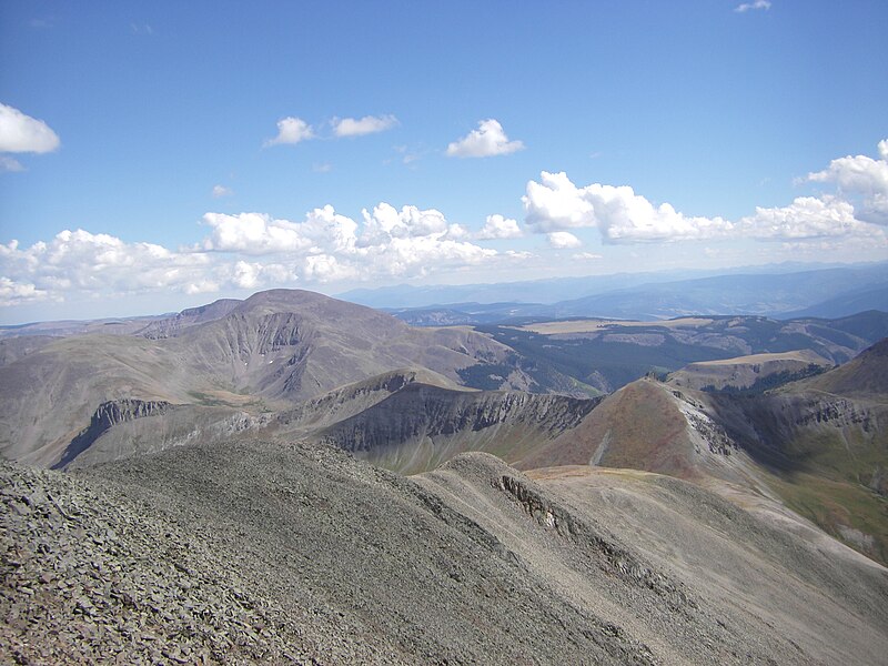 File:San Luis view South.JPG