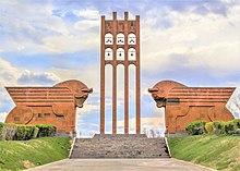 Sardarabad Memorial.jpg