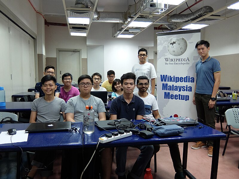 File:Wikimedia Melaka Meetup 1.jpg