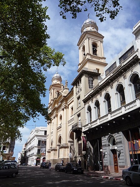 Archivo:CathedralMontevideo1.jpg