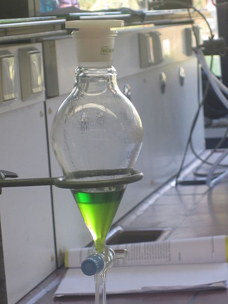 File:Chlorophyll Extraktion.jpg