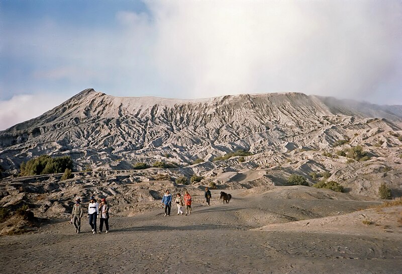 File:Mount Bromo.jpg