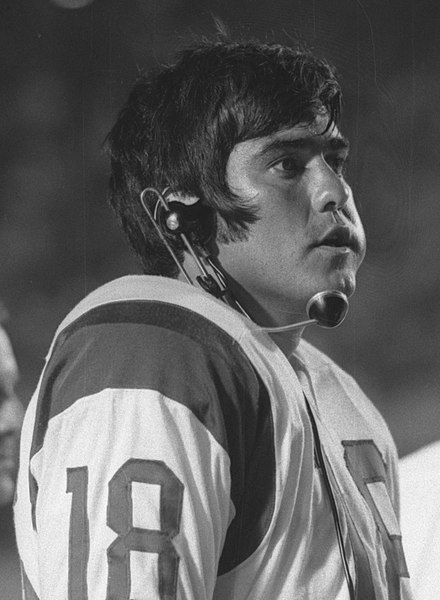 File:Roman Gabriel, 1970.jpg