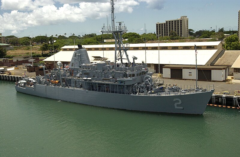 File:USS Defender (MCM-2).jpg