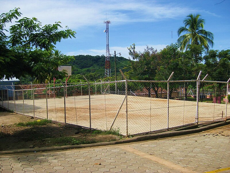 Archivo:Cancha Municipal.JPG