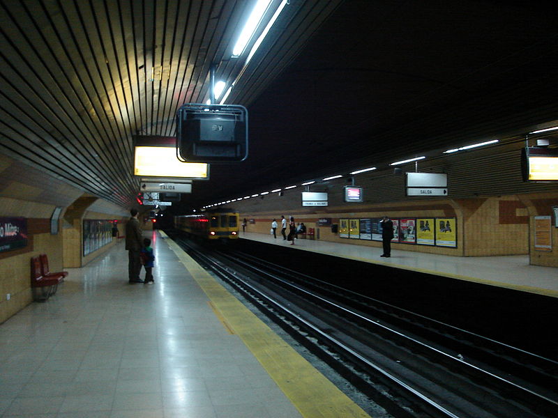 File:Estación Emilio Mitre (2).JPG