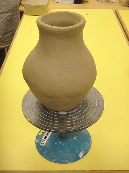 File:Grünling Vase.JPG