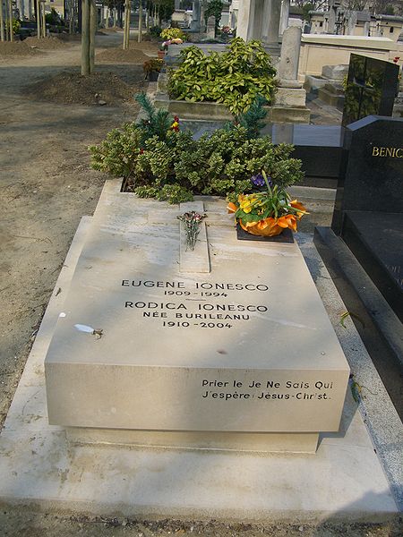 Файл:Ionesco gravestone.jpg