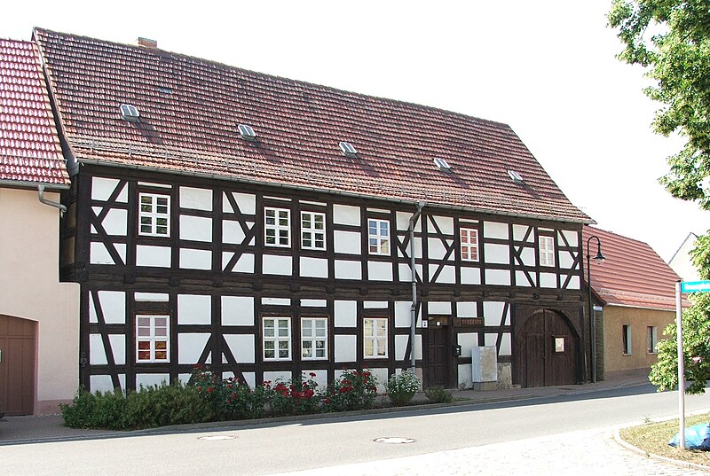 Файл:Museum Wahrenbrück.jpg