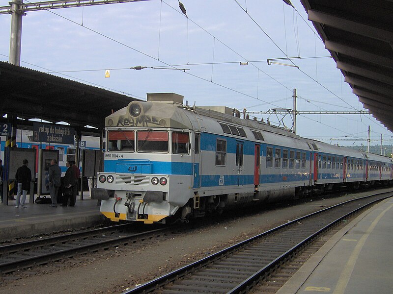 File:560-004 Brno hlavní nádraží.jpg