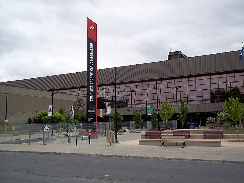 File:Complexe sportif Claude-Robillard.jpg